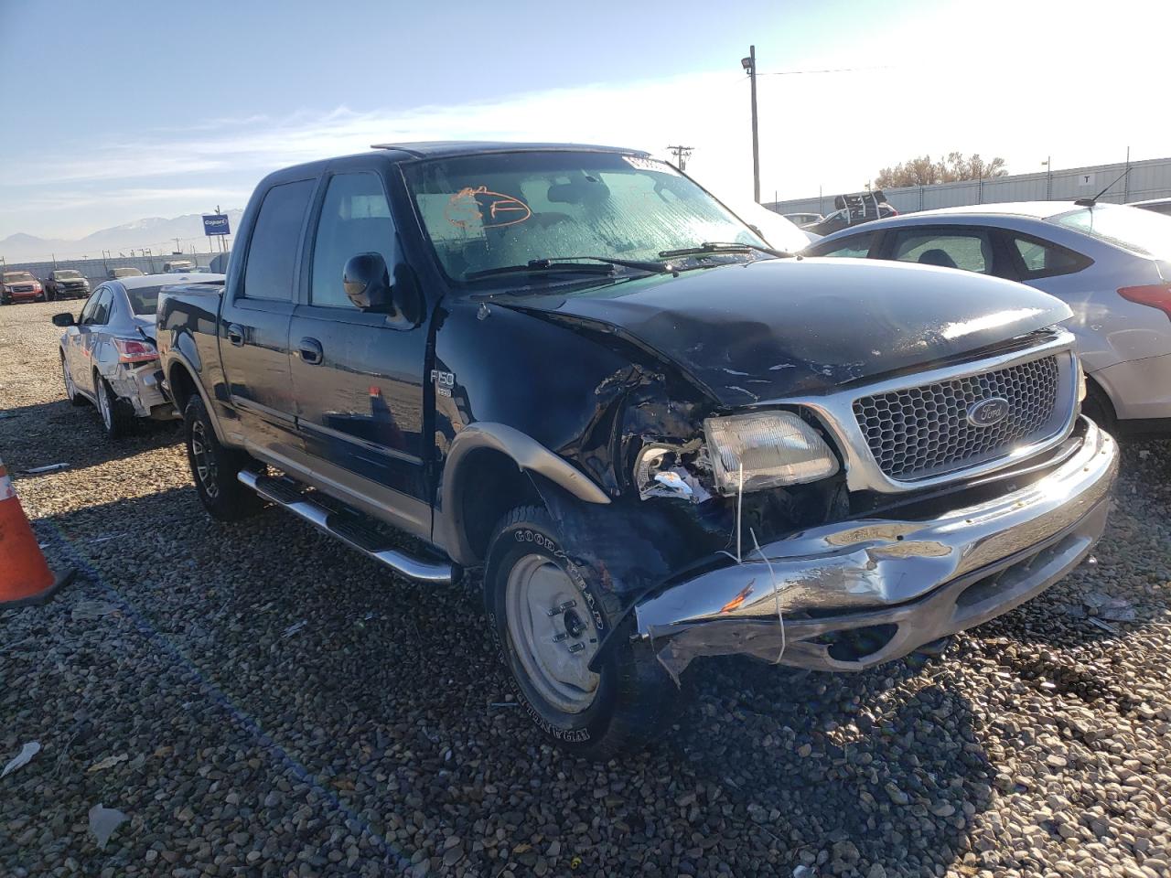 FORD F150 SUPER 2002 with VIN 1FTRW08L82KD28021 - Photo from auction