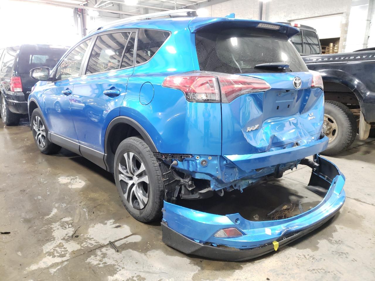 Photo 3 from auction – 2016 TOYOTA RAV4 LE with VIN JTMBFREV9GD197284
