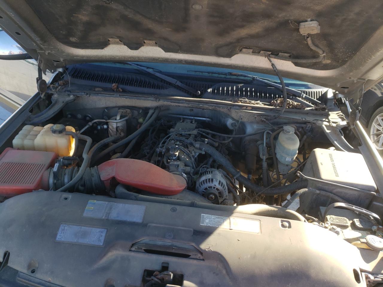 Photo 7 from auction – 2001 CHEVROLET SILVERADO with VIN 1GCHC29U01E336456