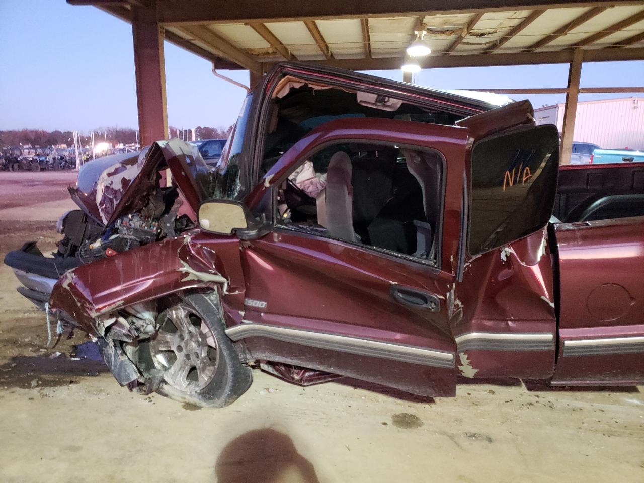 Photo 9 from auction – 2002 CHEVROLET SILVERADO with VIN 2GCEC19T721414836