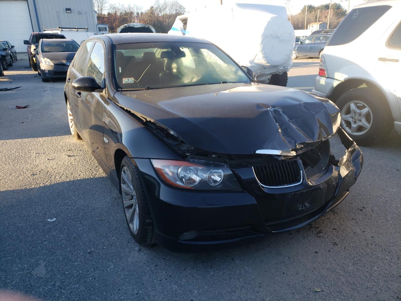 BMW 325 XI 2006 with VIN WBAVD13566KV00990 - Photo from auction