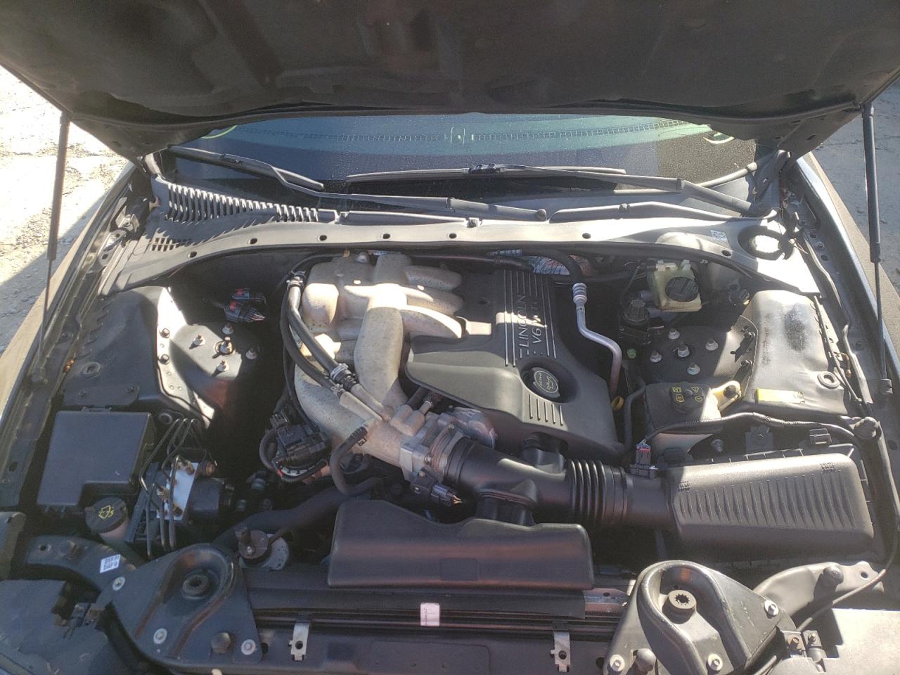 Photo 7 from auction – 2004 LINCOLN LS with VIN 1LNHM86SX4Y605872