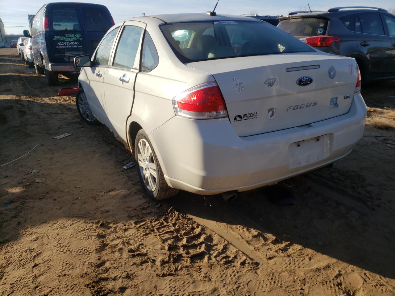 Photo 3 from auction – 2010 FORD FOCUS with VIN 1FAHP3HN2AW171451