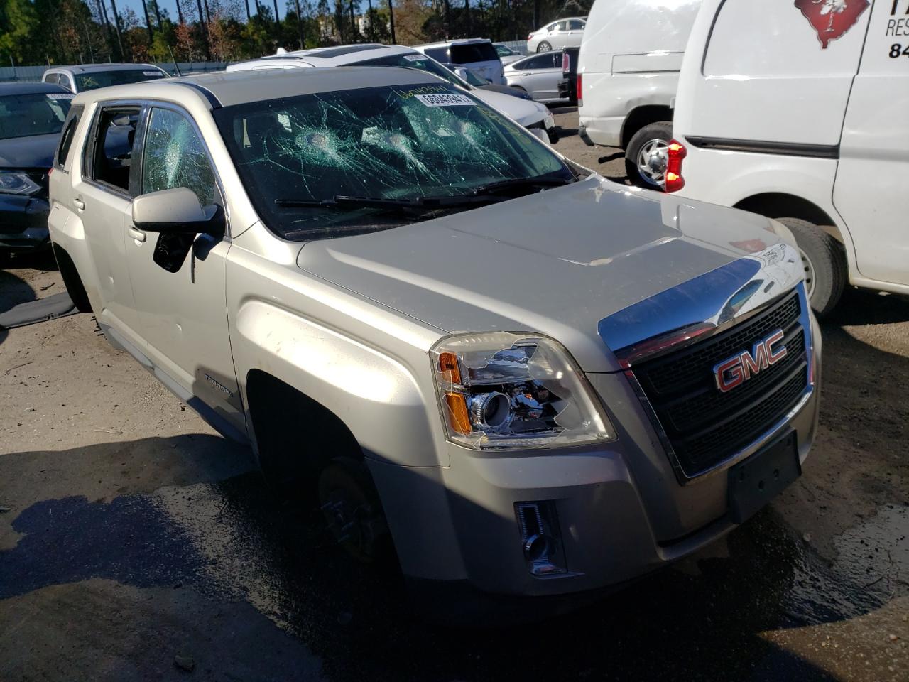 GMC TERRAIN SL 2013 with VIN 2GKALMEK4D6358135 - Photo from auction