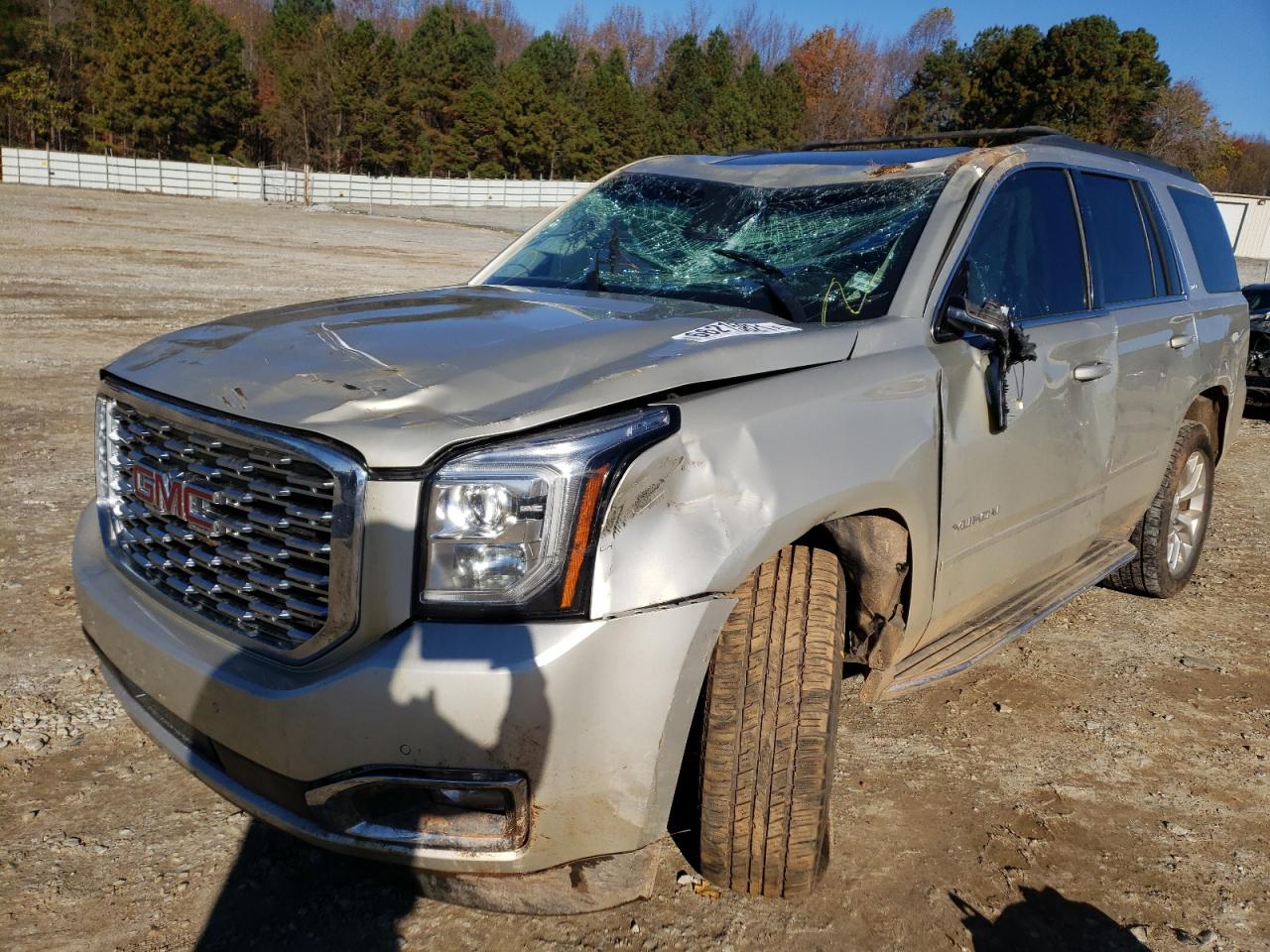 Photo 2 from auction – 2015 GMC YUKON SLT with VIN 1GKS1BKC2FR103602