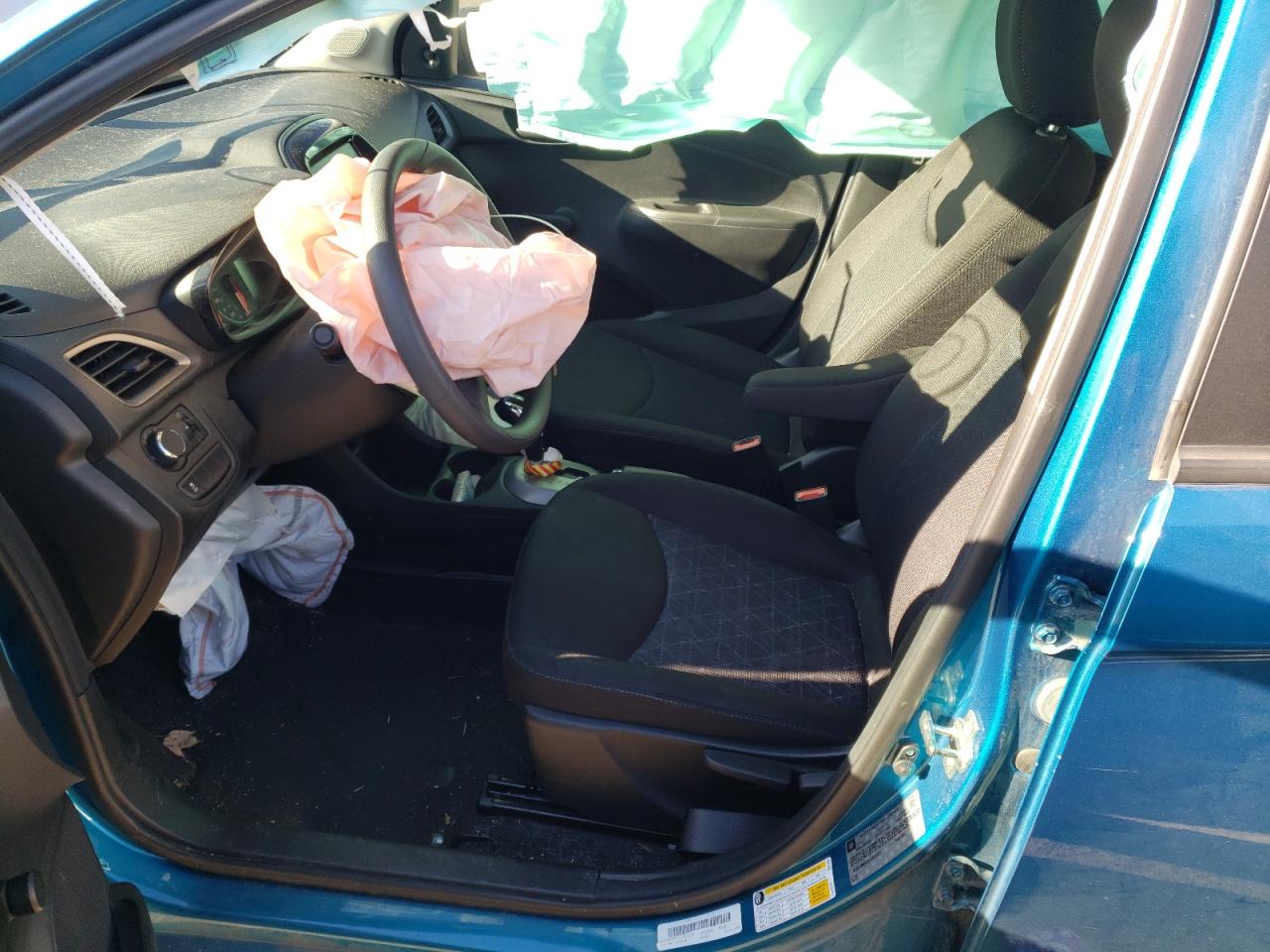 Photo 5 from auction – 2020 CHEVROLET SPARK LS with VIN KL8CB6SA7LC401055