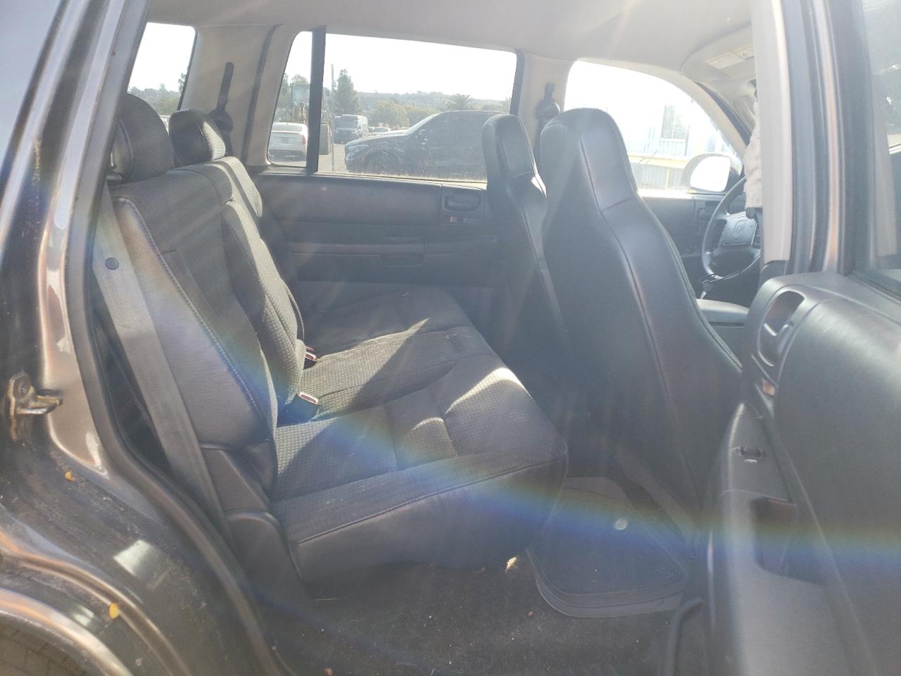 Photo 6 from auction – 2002 DODGE DURANGO SP with VIN 1B4HR38N22F118753