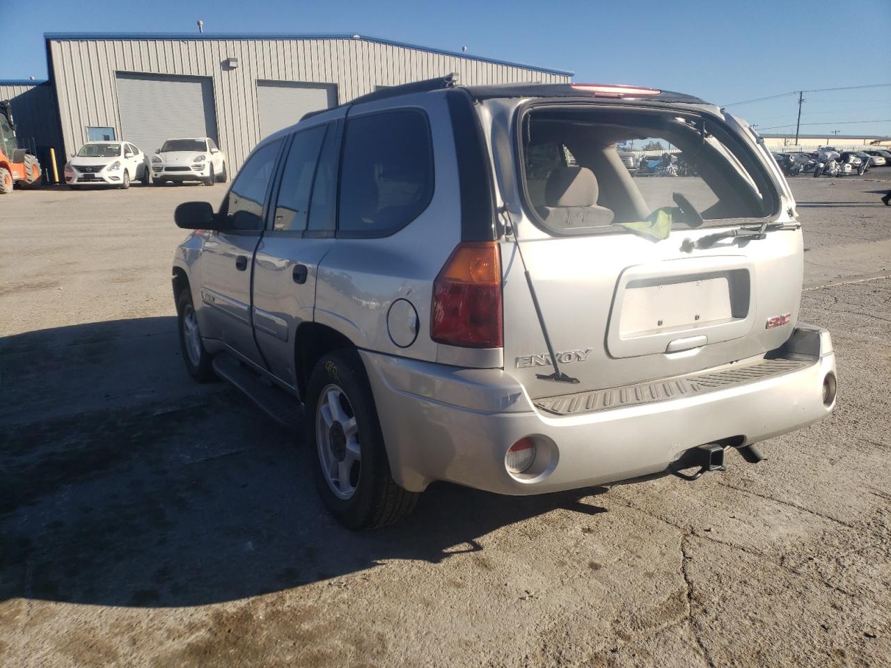 Photo 3 from auction – 2004 GMC ENVOY with VIN 1GKDS13S842133151