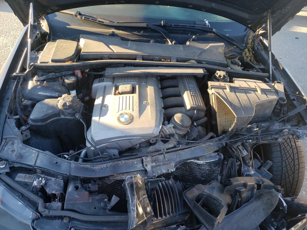 Photo 7 from auction – 2006 BMW 325 XI with VIN WBAVD13566KV00990