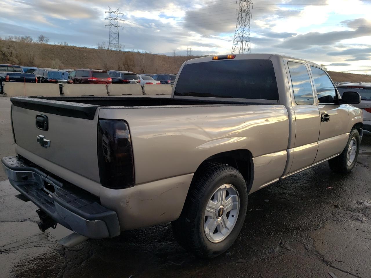 Photo 4 from auction – 2002 CHEVROLET SILVERADO with VIN 1GCEC19T82Z231467