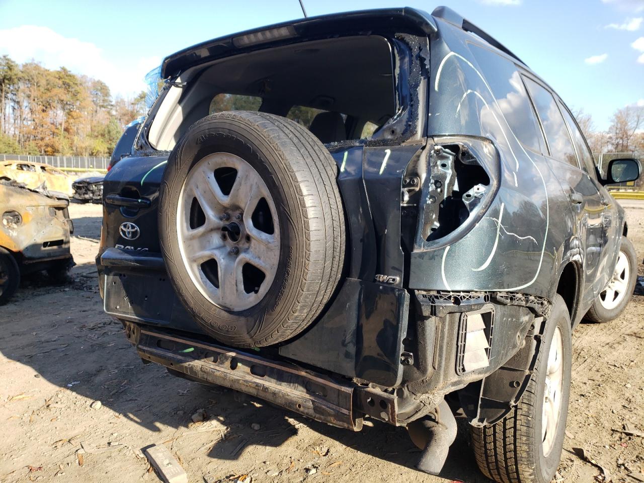 Photo 9 from auction – 2011 TOYOTA RAV4 with VIN 2T3BF4DV4BW172146