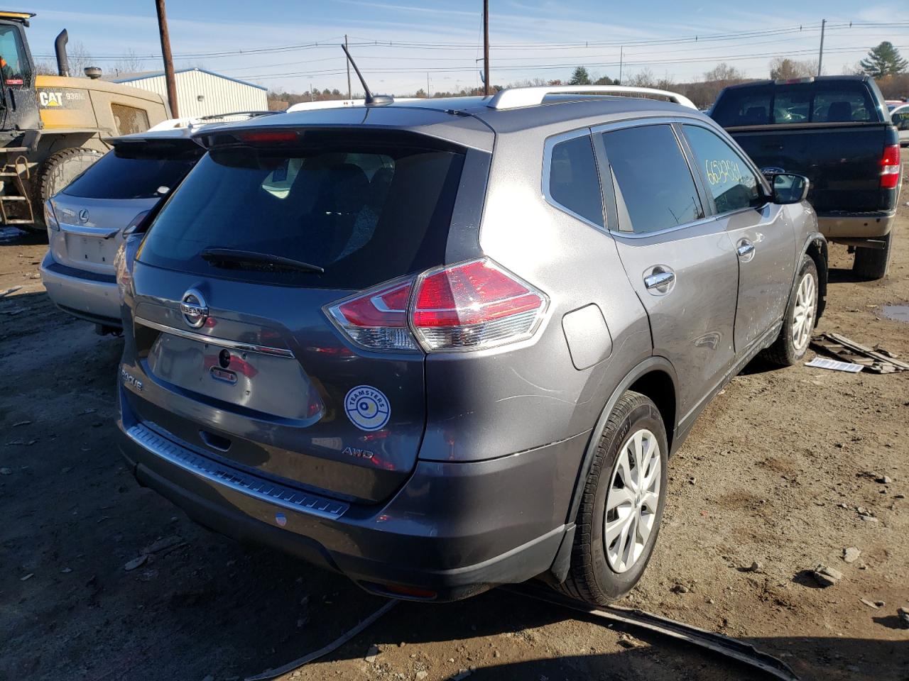Photo 4 from auction – 2016 NISSAN ROGUE S with VIN KNMAT2MV7GP728915