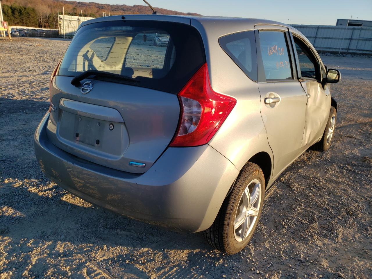 Photo 4 from auction – 2014 NISSAN VERSA NOTE with VIN 3N1CE2CP6EL404663