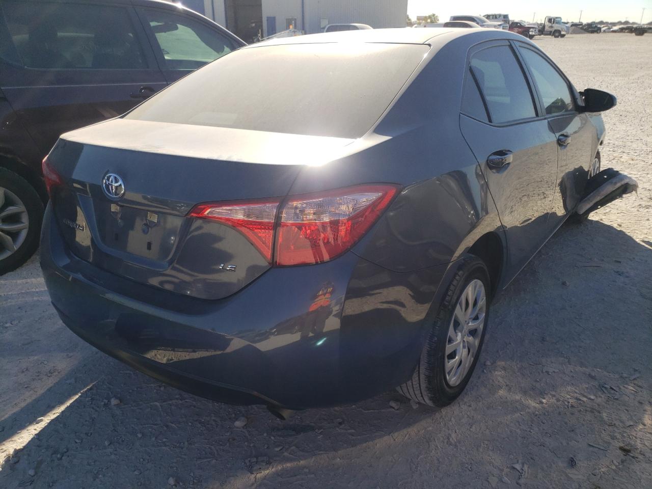 Photo 4 from auction – 2019 TOYOTA COROLLA L with VIN 5YFBURHE5KP947710
