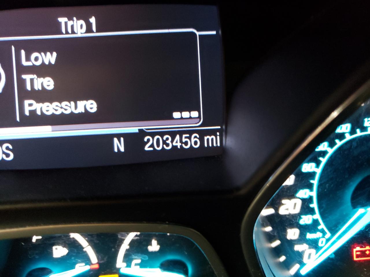 Photo 8 from auction – 2013 FORD ESCAPE SE with VIN 1FMCU9G98DUA74335
