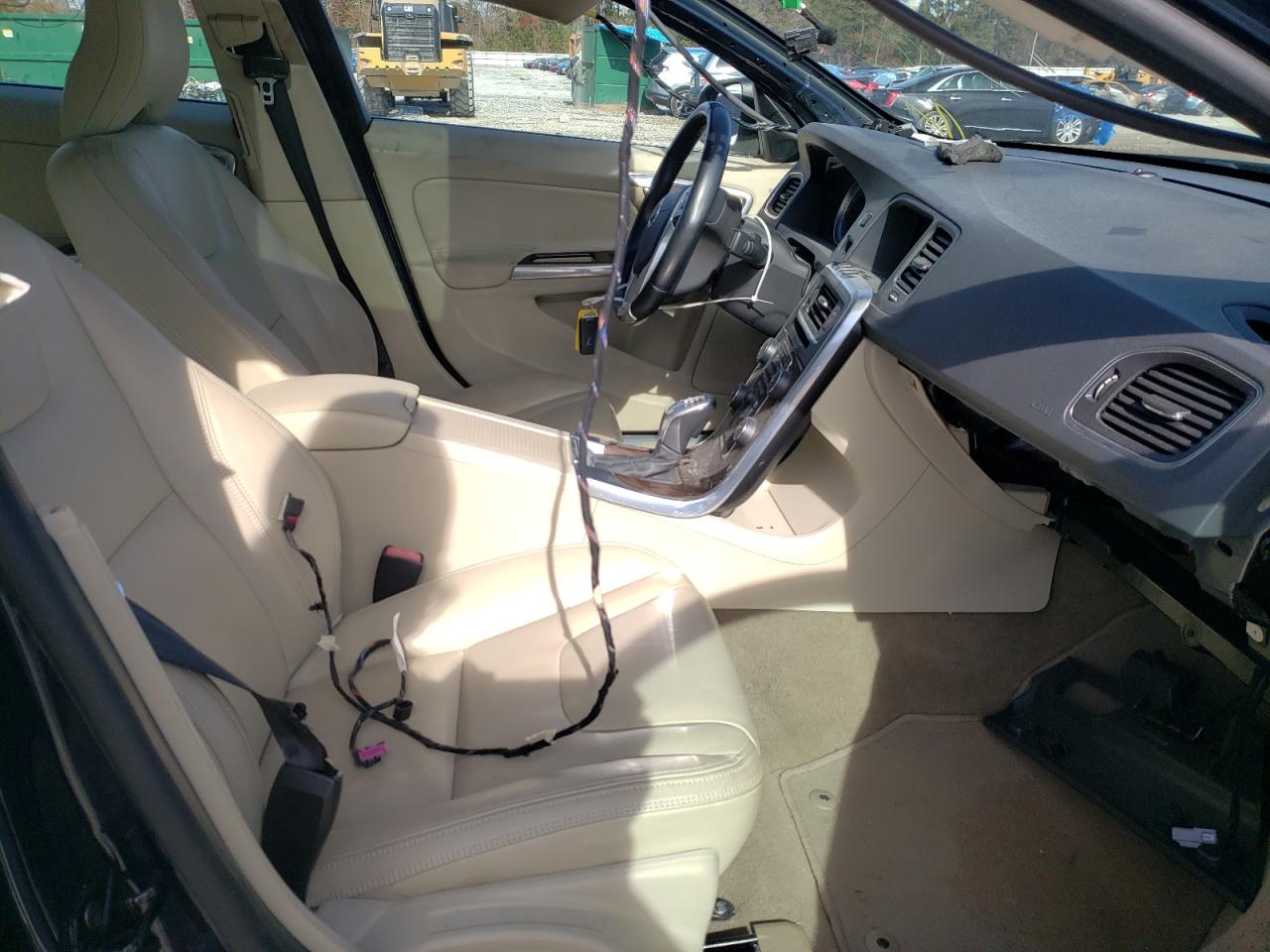 Photo 5 from auction – 2013 VOLVO S60 T5 with VIN YV1612FH0D2204608
