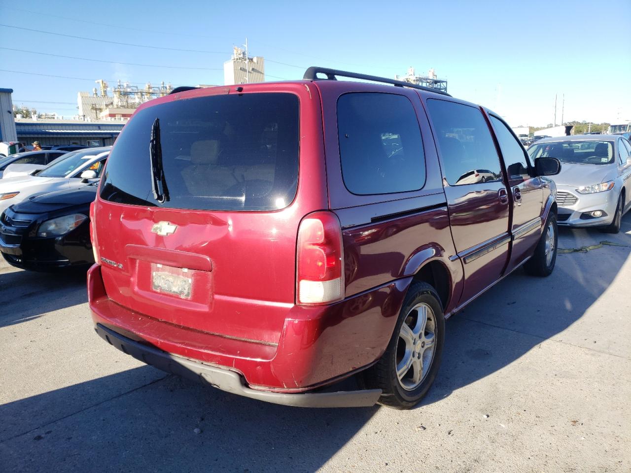 Photo 4 from auction – 2005 CHEVROLET UPLANDER L with VIN 1GNDV23L45D141844