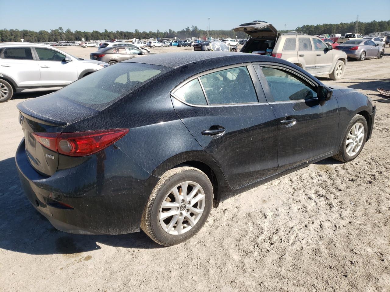 Photo 4 from auction – 2015 MAZDA 3 TOURING with VIN 3MZBM1V72FM201880