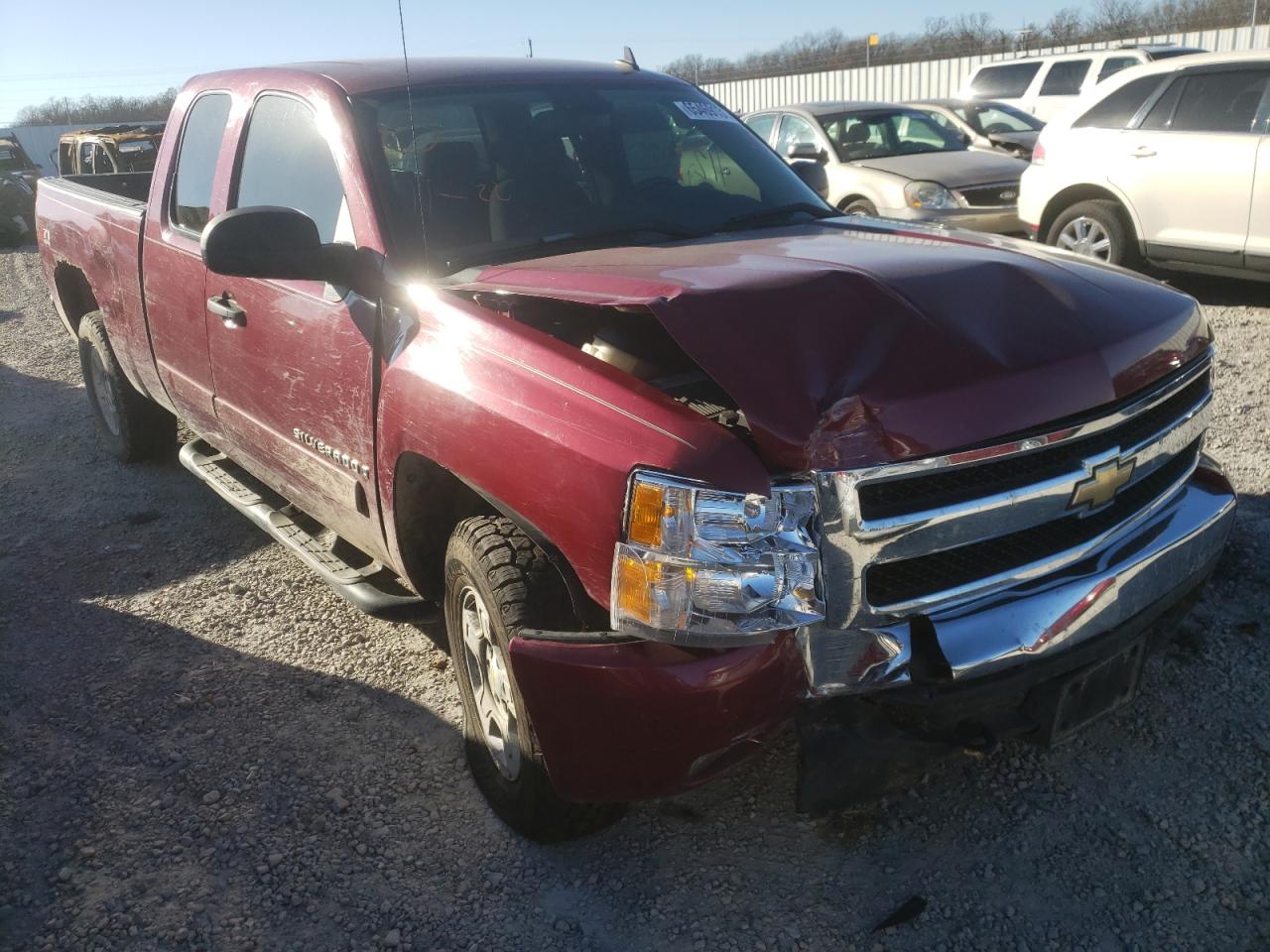 CHEVROLET SILVERADO 2007 with VIN 1GCEK19J27E503320 - Photo from auction