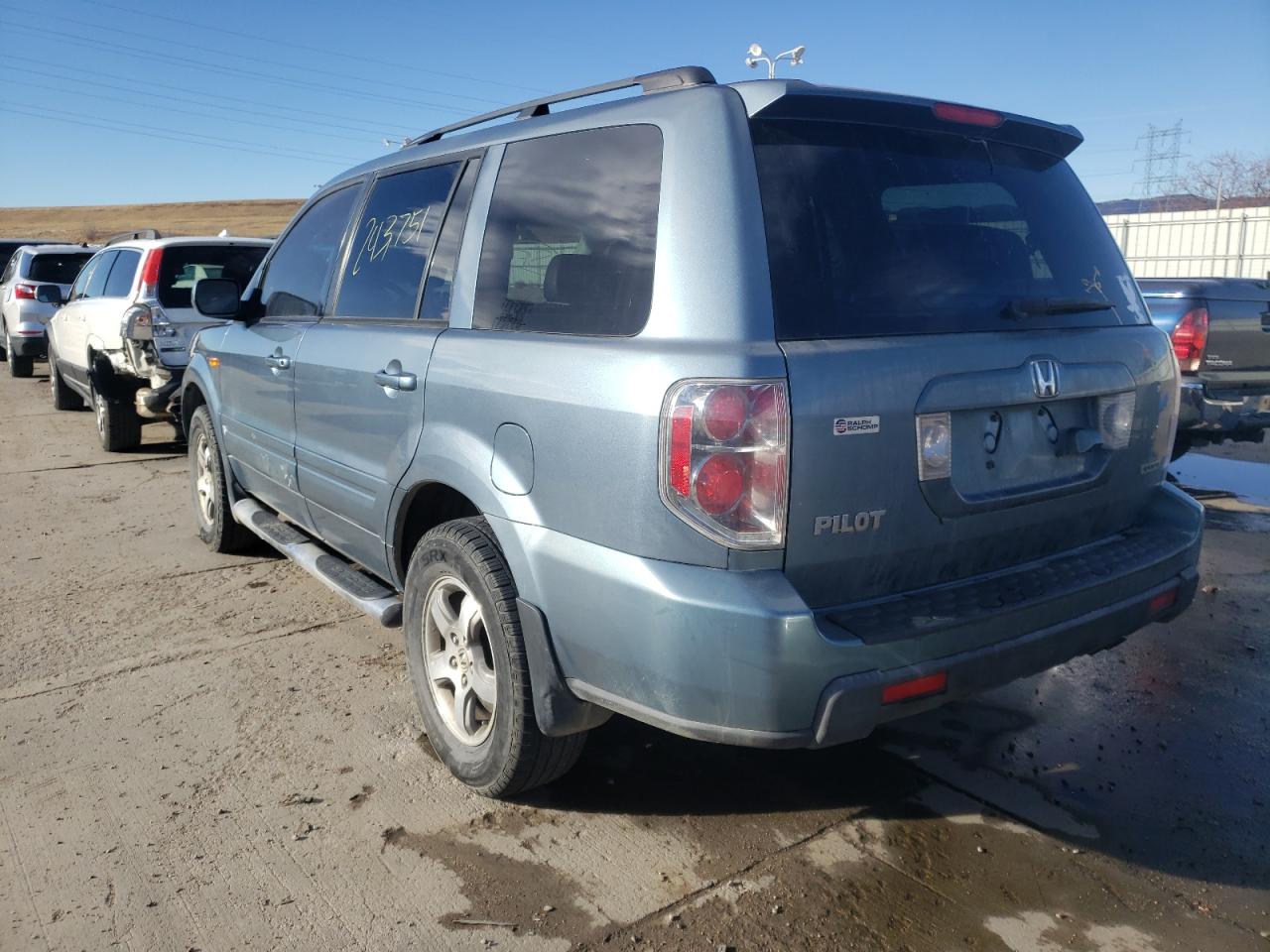 Photo 3 from auction – 2006 HONDA PILOT EX with VIN 2HKYF18766H533264
