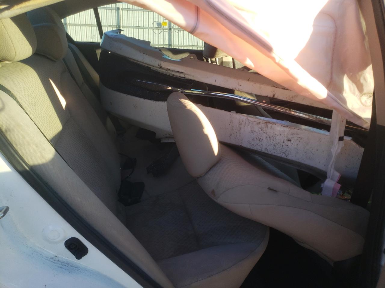 Photo 6 from auction – 2014 HONDA CIVIC LX with VIN 2HGFB2F52EH528713