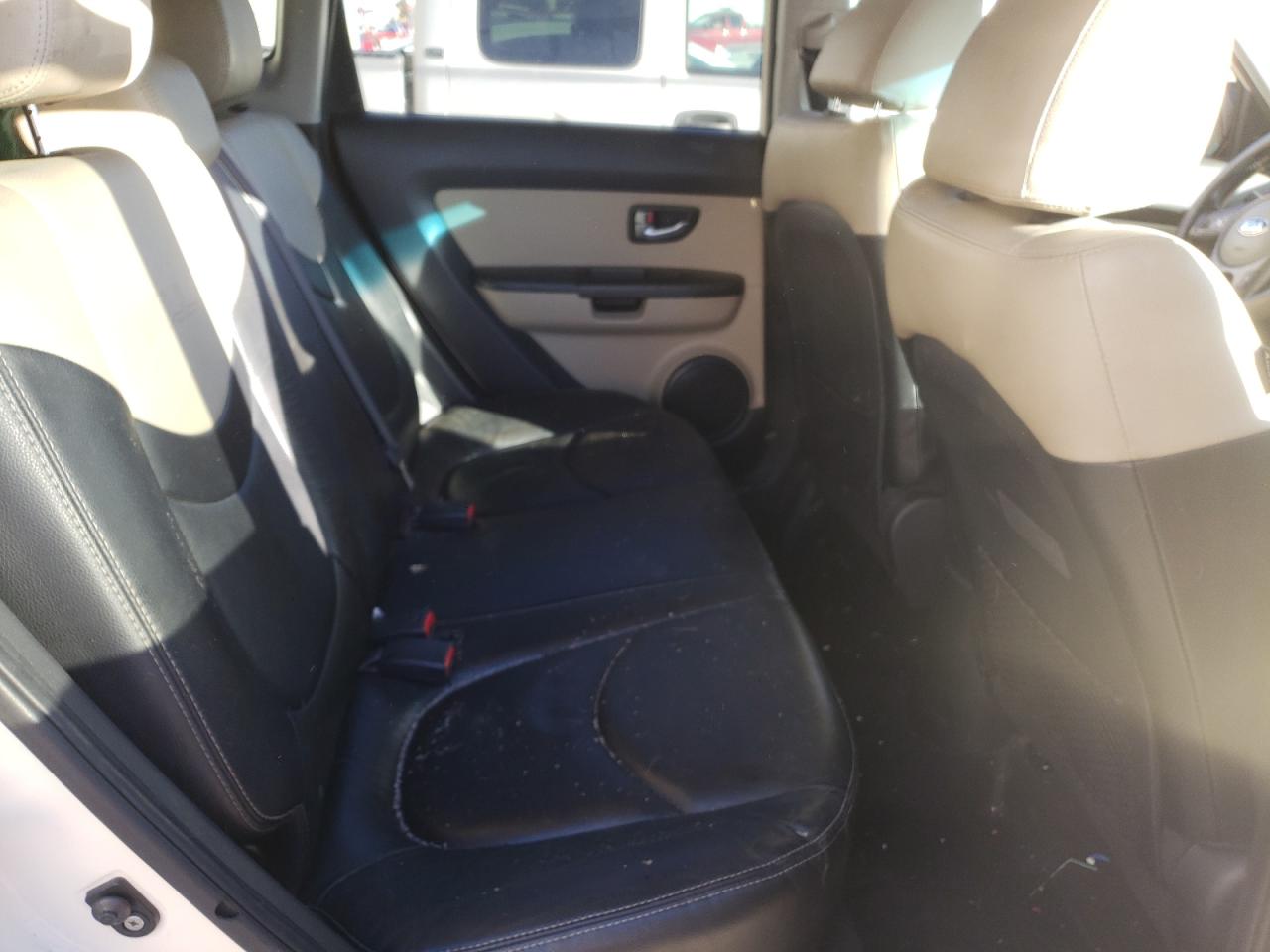 Zdjęcie 6 z aukcji – 2013 KIA SOUL + z VIN KNDJT2A61D7549990
