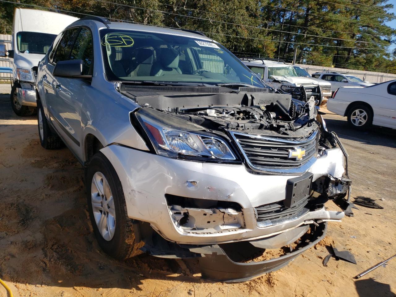 Photo 1 from auction – 2017 CHEVROLET TRAVERSE L with VIN 1GNKRFED6HJ266682