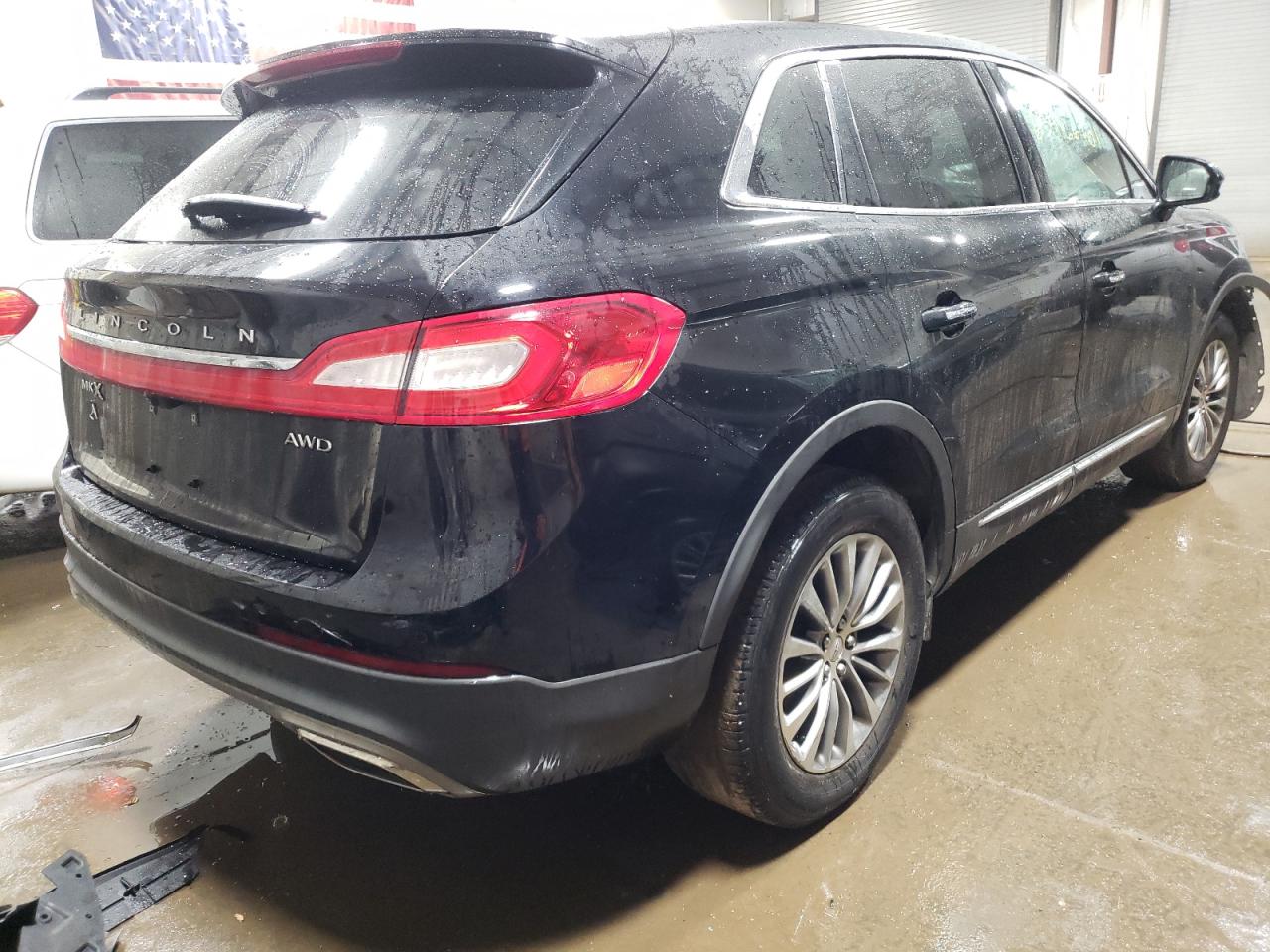 Photo 4 from auction – 2016 LINCOLN MKX SELECT with VIN 2LMTJ8KR8GBL63126