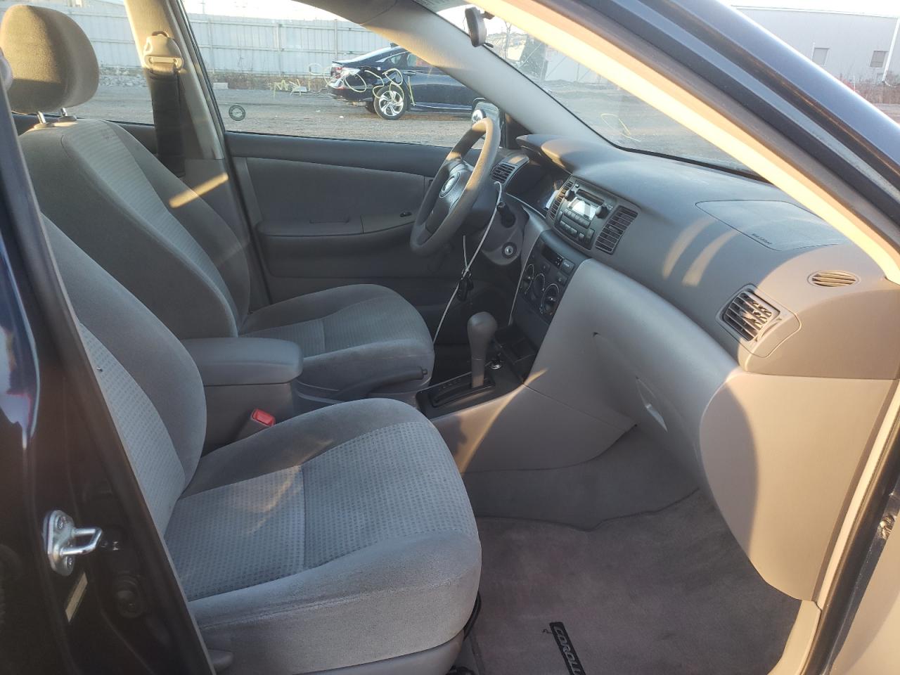 Photo 5 from auction – 2006 TOYOTA COROLLA CE with VIN 2T1BR32E66C561441