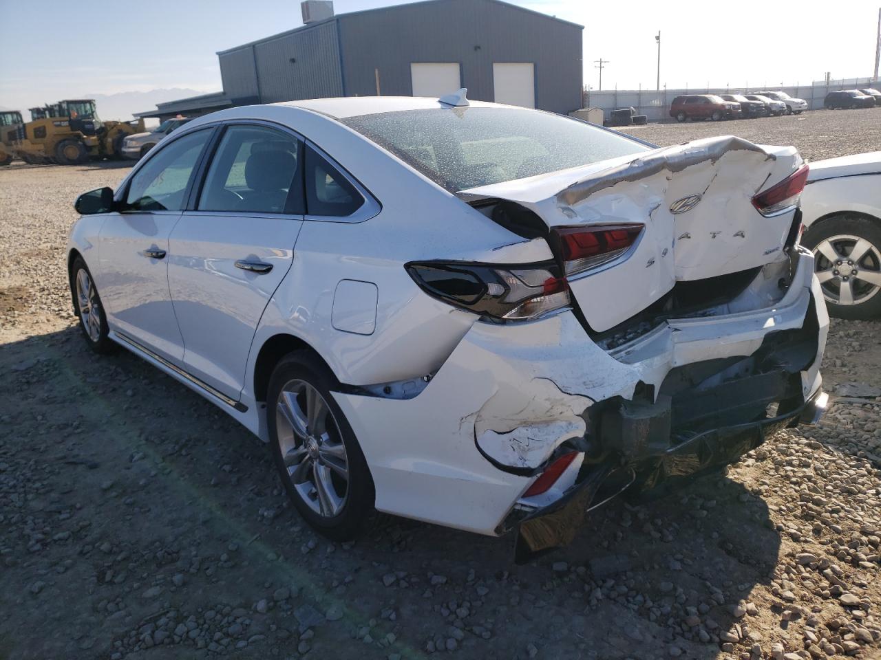 Photo 3 from auction – 2019 HYUNDAI SONATA LIM with VIN 5NPE34AF0KH734148