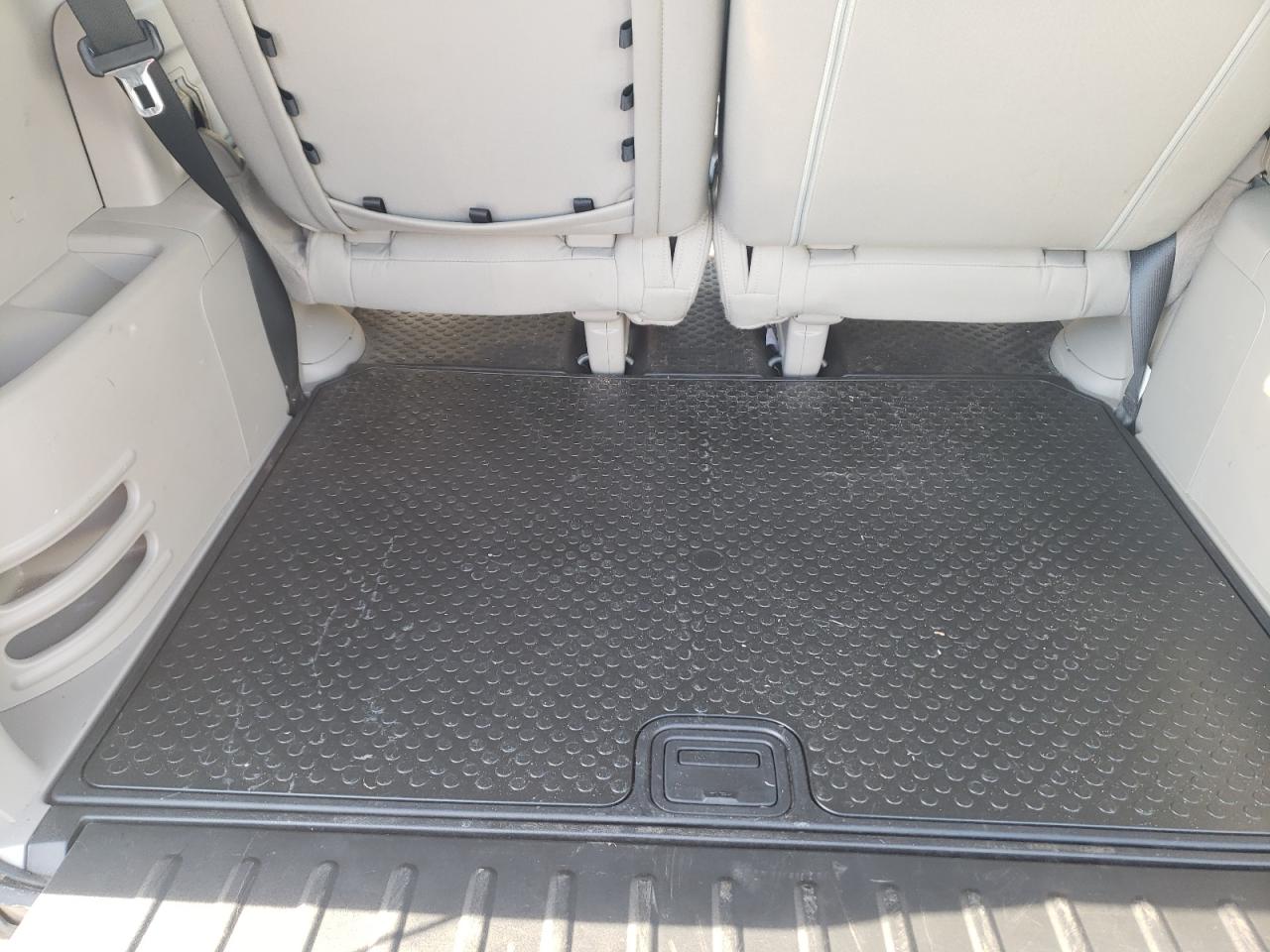 Photo 9 from auction – 2010 HONDA ELEMENT EX with VIN 5J6YH1H75AL003411