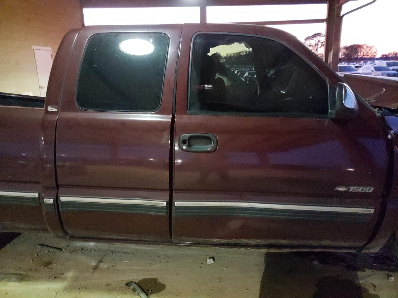 Photo 5 from auction – 2002 CHEVROLET SILVERADO with VIN 2GCEC19T721414836