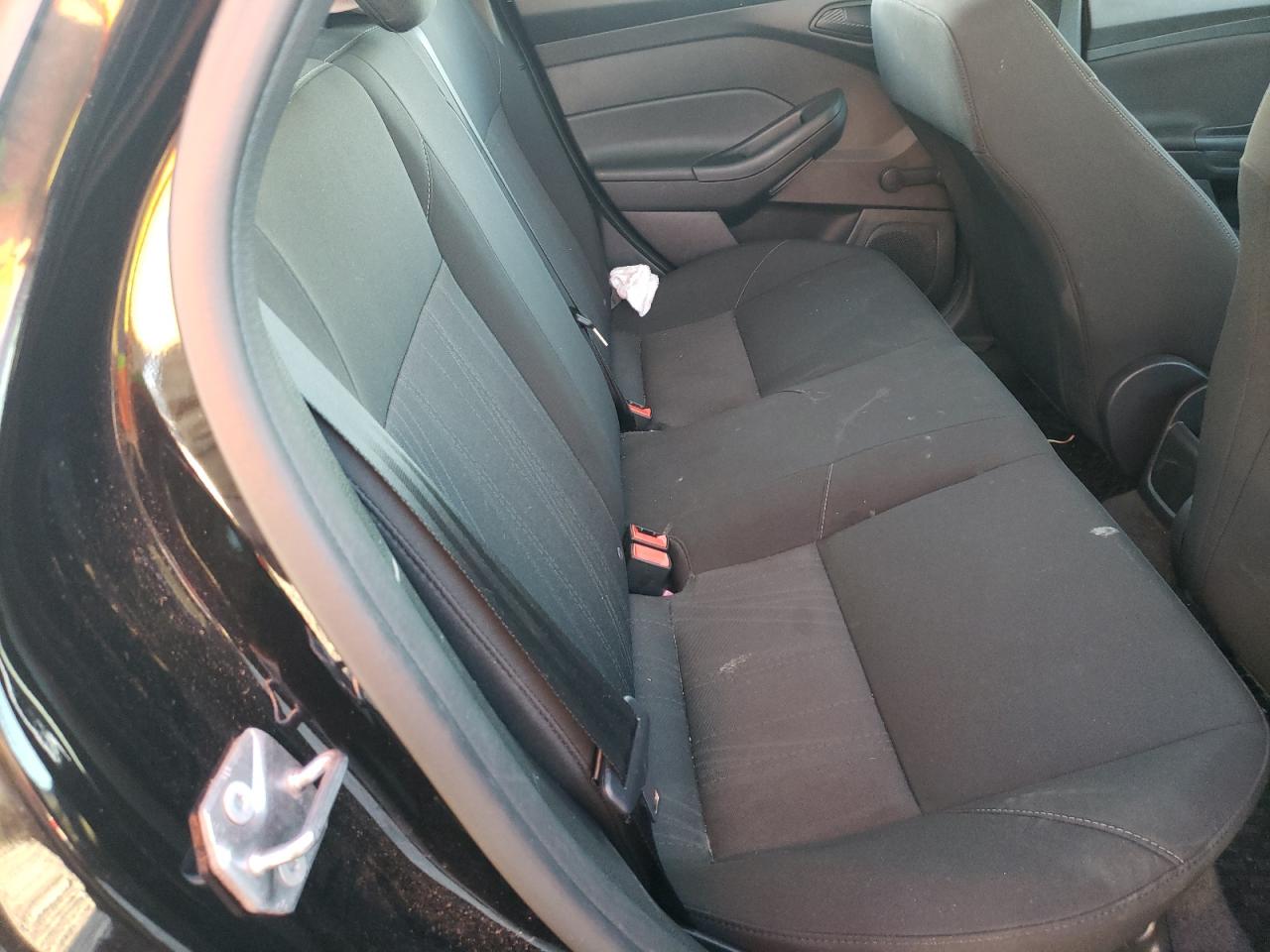 Photo 6 from auction – 2018 FORD FOCUS S with VIN 1FADP3E26JL267948