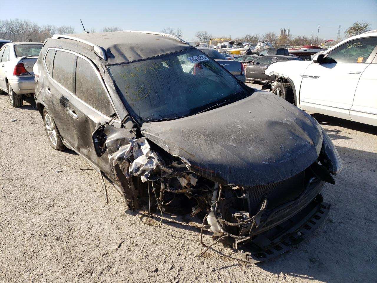 NISSAN ROGUE S 2015 with VIN KNMAT2MV9FP548432 - Photo from auction