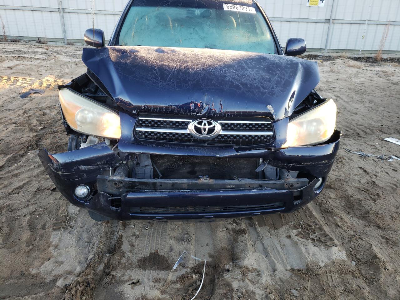 Photo 9 from auction – 2007 TOYOTA RAV4 LIMIT with VIN JTMBD31V676032595