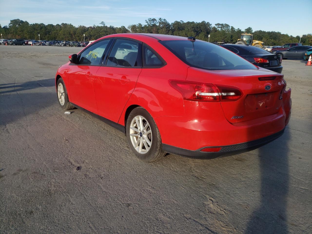 Photo 3 from auction – 2016 FORD FOCUS SE with VIN 1FADP3F27GL365426