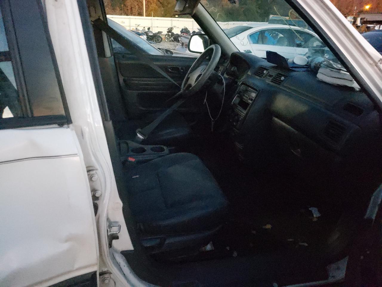 Photo 5 from auction – 2001 HONDA CR-V LX with VIN JHLRD28441S001403