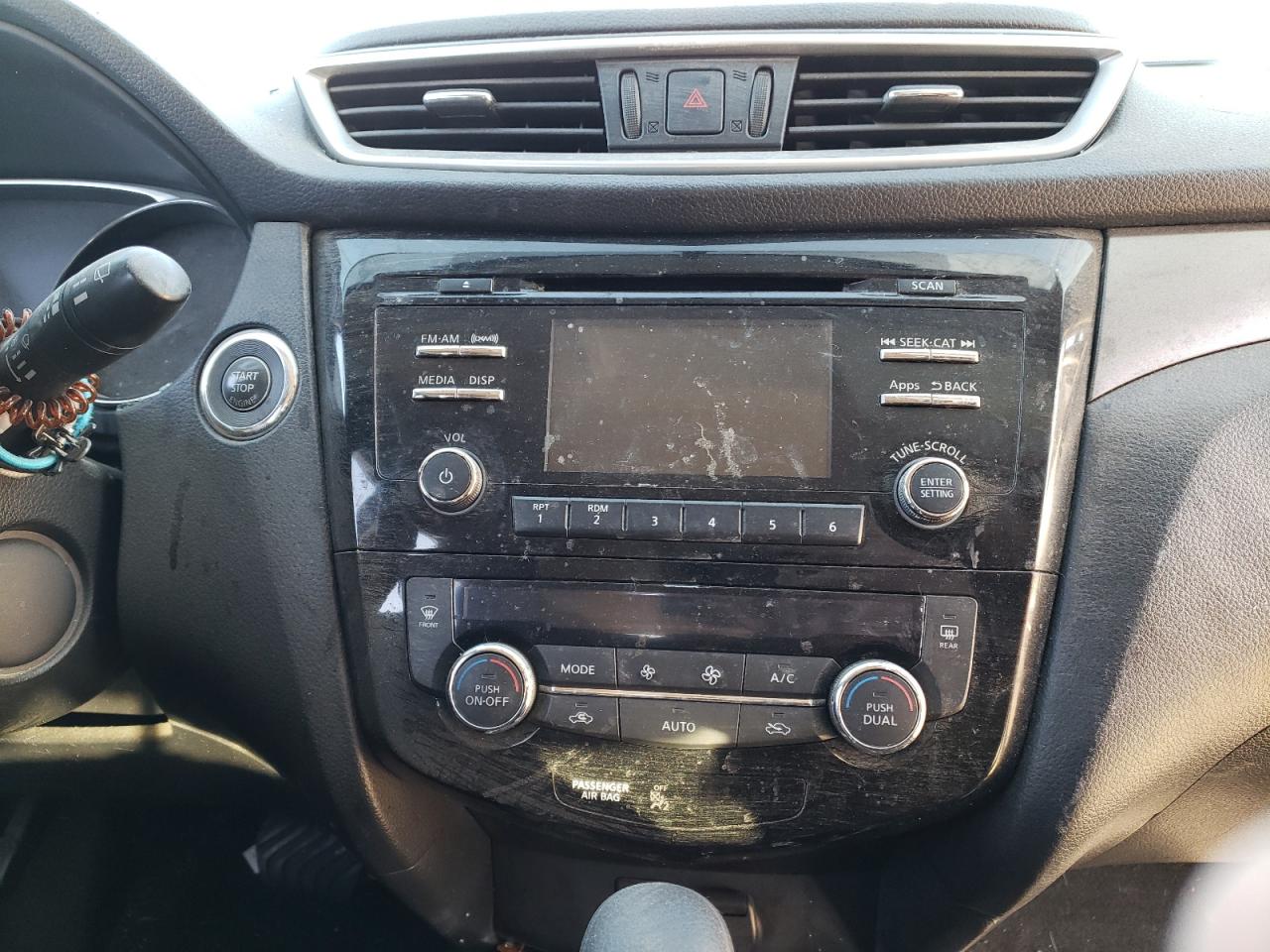 Photo 9 from auction – 2015 NISSAN ROGUE S with VIN KNMAT2MV9FP548432