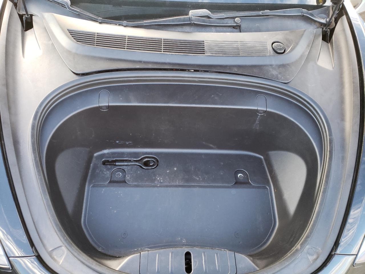 Photo 7 from auction – 2019 TESLA MODEL 3 with VIN 5YJ3E1EA9KF394950