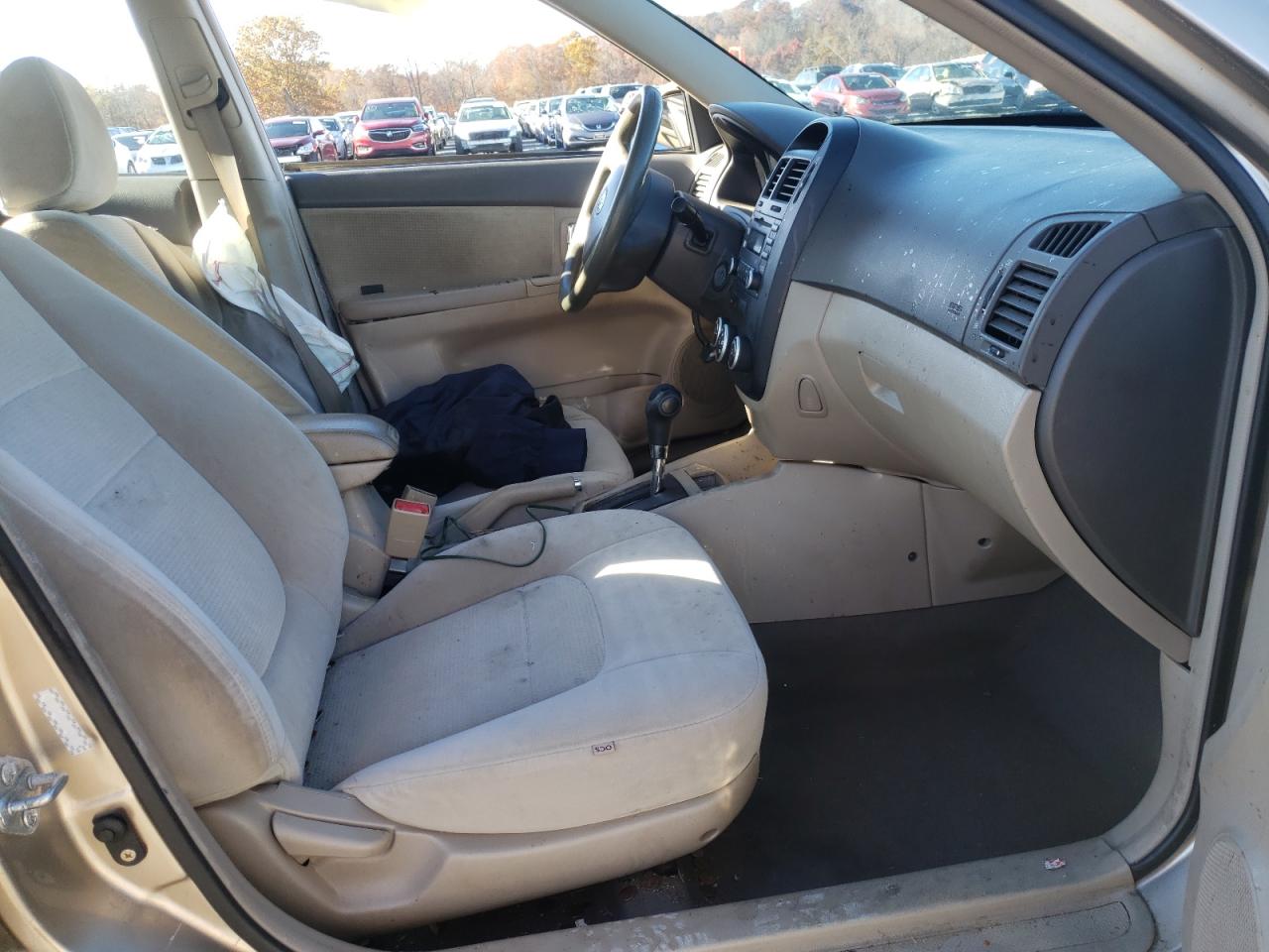 Photo 5 from auction – 2007 KIA SPECTRA EX with VIN KNAFE121675454738