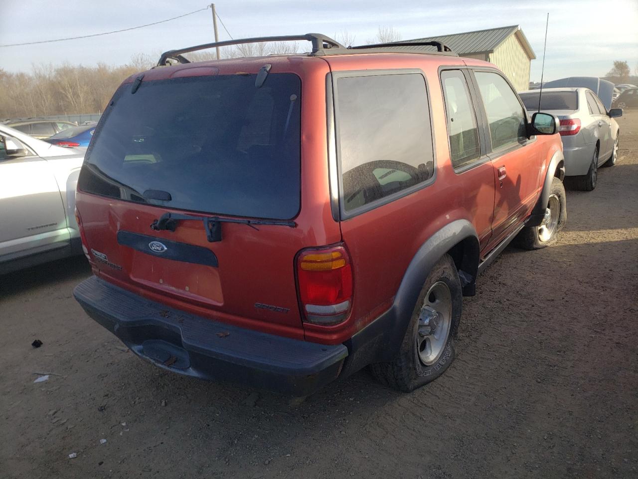 Zdjęcie 4 z aukcji – 1999 FORD EXPLORER z VIN 1FMZU24E6XUA09569