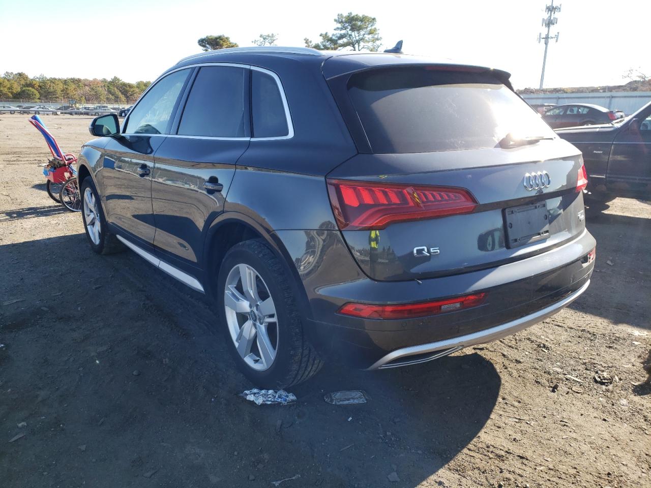 Photo 3 from auction – 2018 AUDI Q5 PREMIUM with VIN WA1BNAFY5J2038207