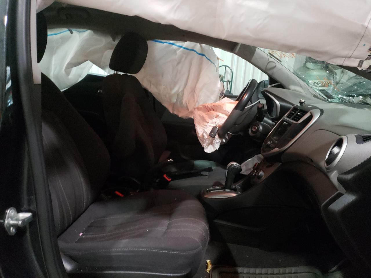 Photo 5 from auction – 2018 CHEVROLET SONIC LT with VIN 1G1JD5SH5J4140203