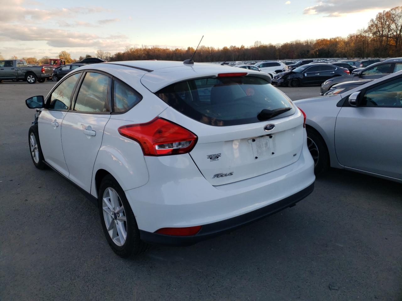 Photo 3 from auction – 2016 FORD FOCUS SE with VIN 1FADP3K25GL273639