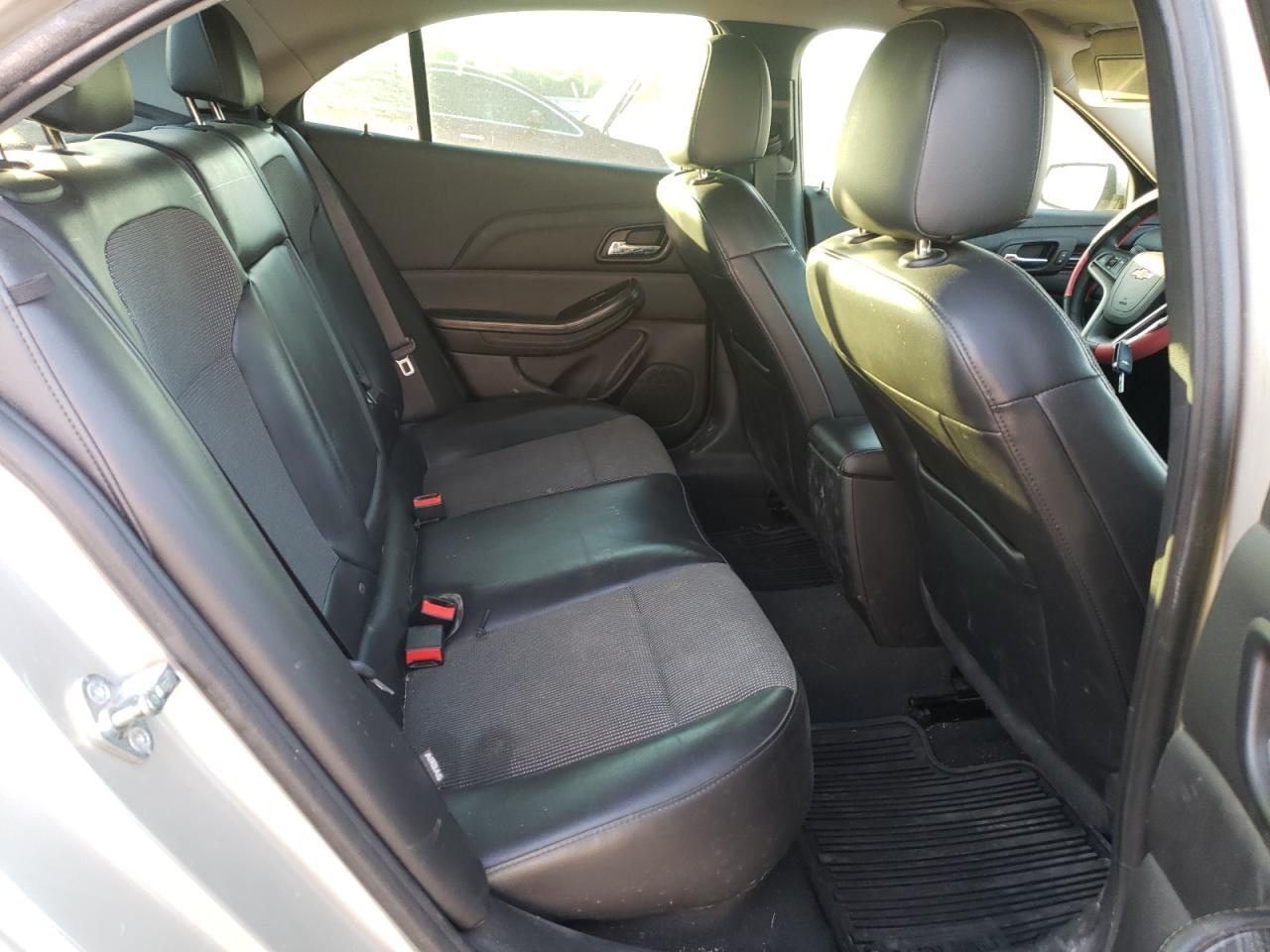 Photo 6 from auction – 2015 CHEVROLET MALIBU 1LT with VIN 1G11C5SL4FF304267