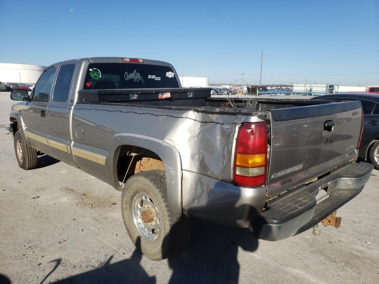 Photo 3 from auction – 2001 CHEVROLET SILVERADO with VIN 1GCHC29U01E336456