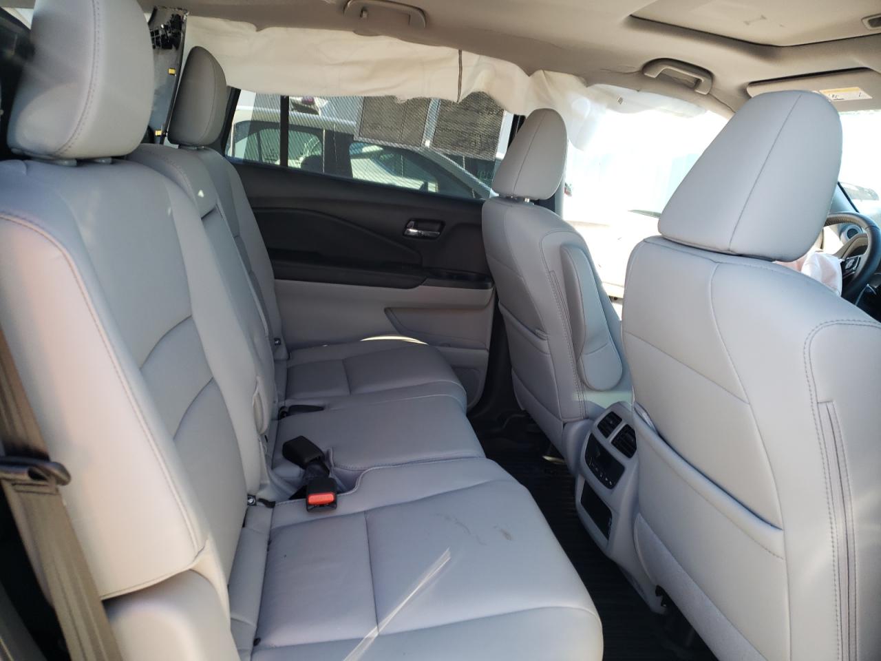Photo 6 from auction – 2021 HONDA PILOT EXL with VIN 5FNYF5H53MB024587