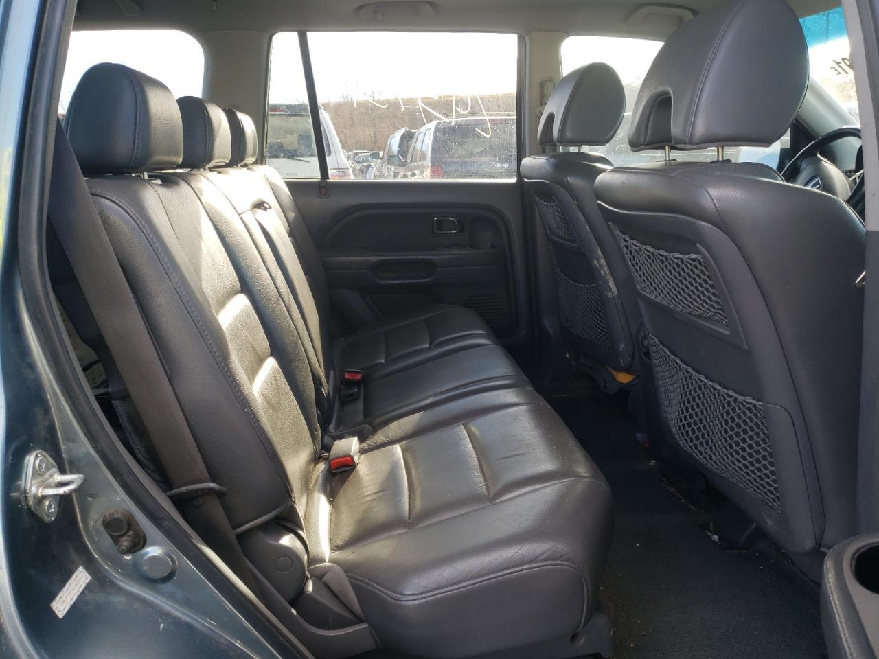 Photo 6 from auction – 2006 HONDA PILOT EX with VIN 2HKYF18766H533264
