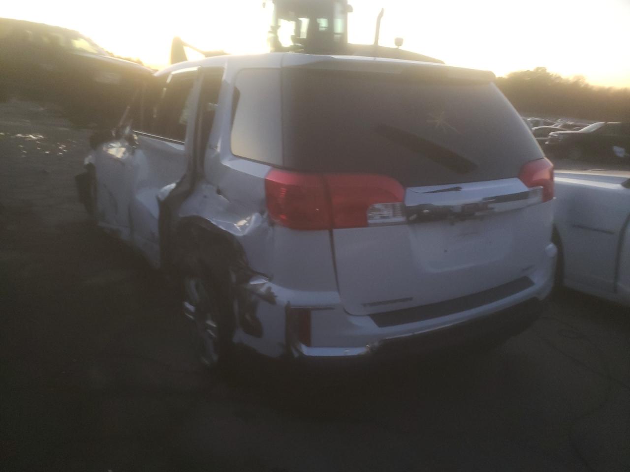 Photo 3 from auction – 2016 GMC TERRAIN SL with VIN 2GKALMEKXG6289388