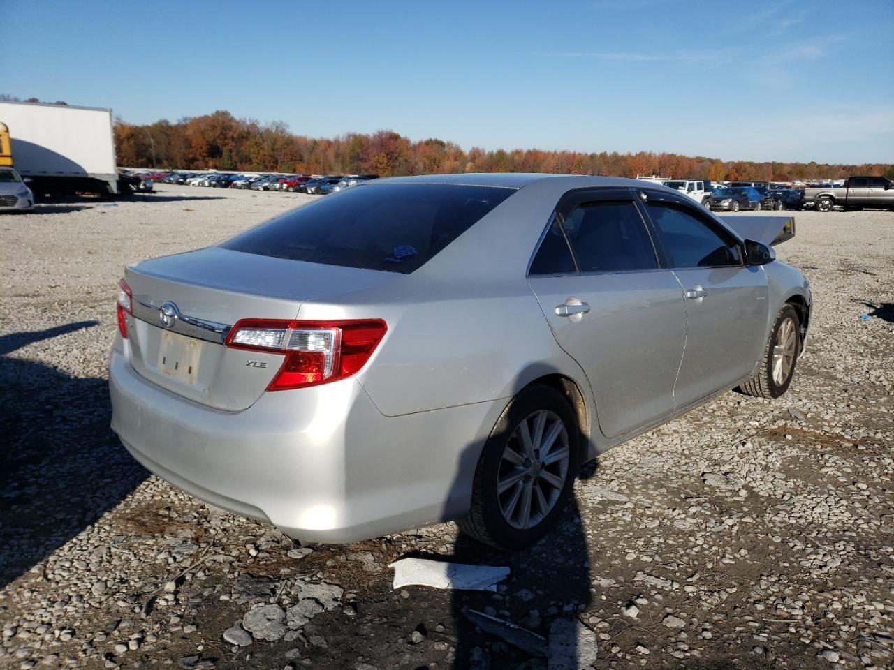 Zdjęcie 4 z aukcji – 2012 TOYOTA CAMRY BASE z VIN 4T1BF1FK4CU012635